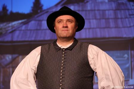 Ples in glasba izpod kamniških planin v izvedbi Folklorne skupine Kamnik in njihovih prijateljev  (60)